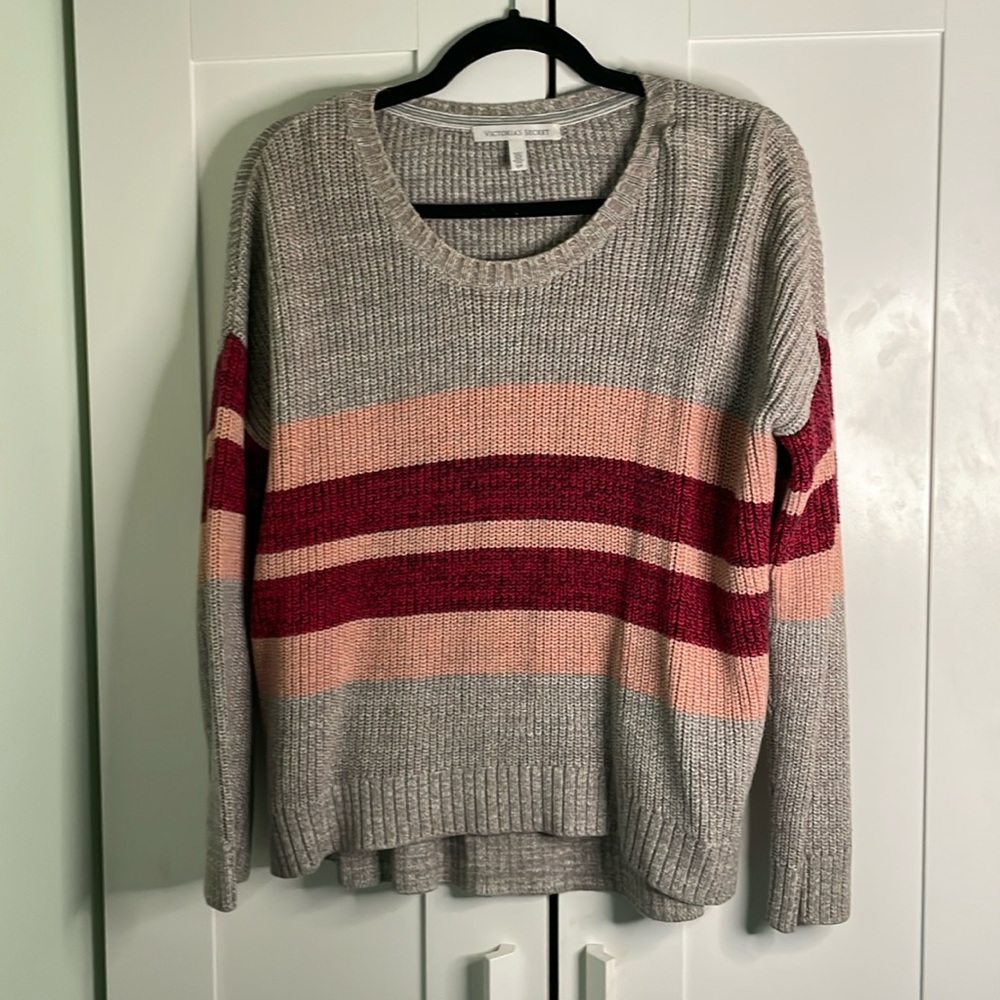 Victoria‎ Secret Oversized Sweater - Size Small